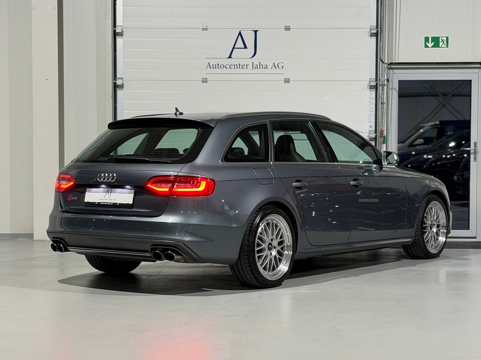 AUDI S4 Avant 3.0 TFSI quattro S-tronic, Benzin, Occasion / Gebraucht, Automatik - 7
