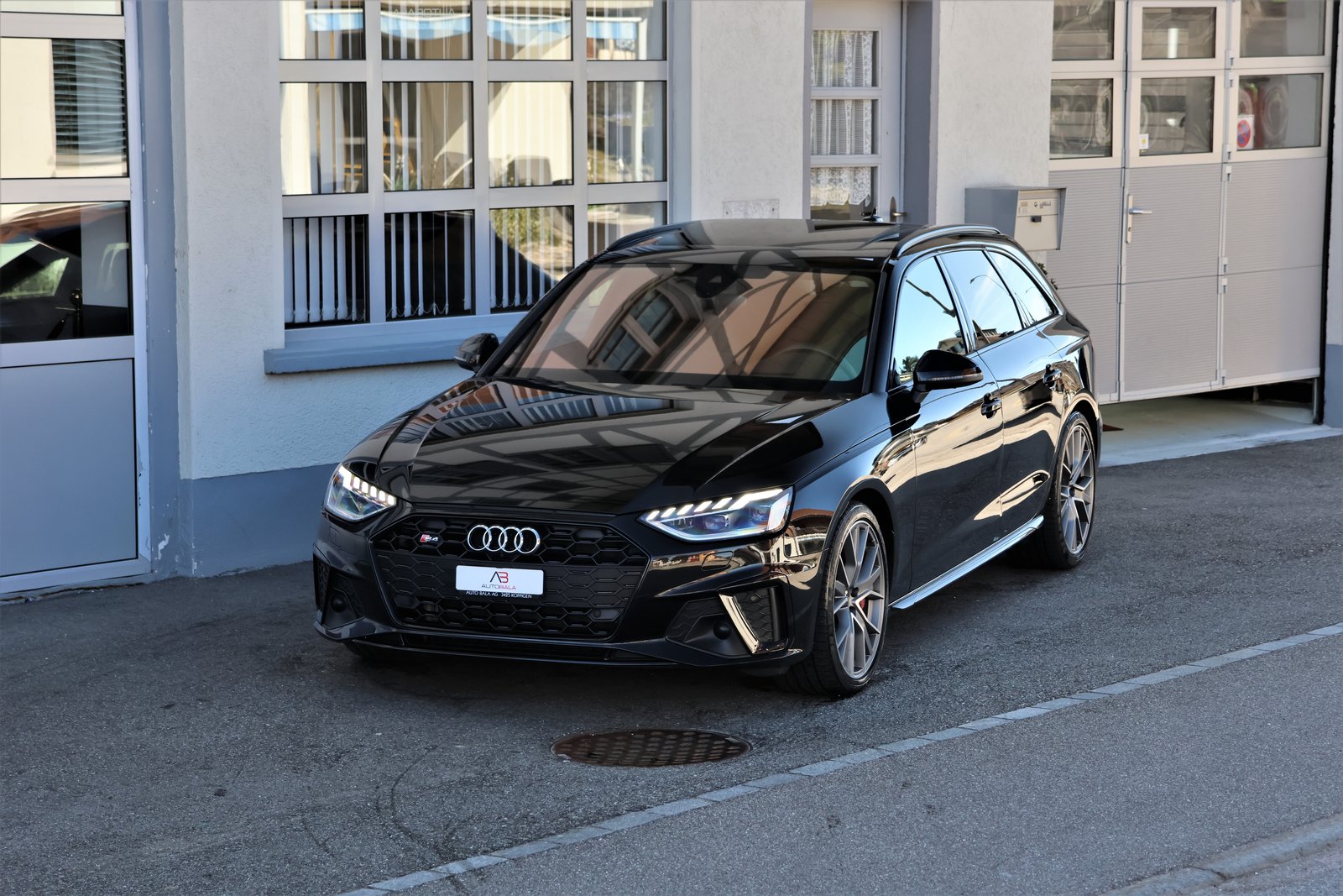 AUDI S4 Avant 3.0 TDI quattro tiptronic (CH) + 1.9T AHK