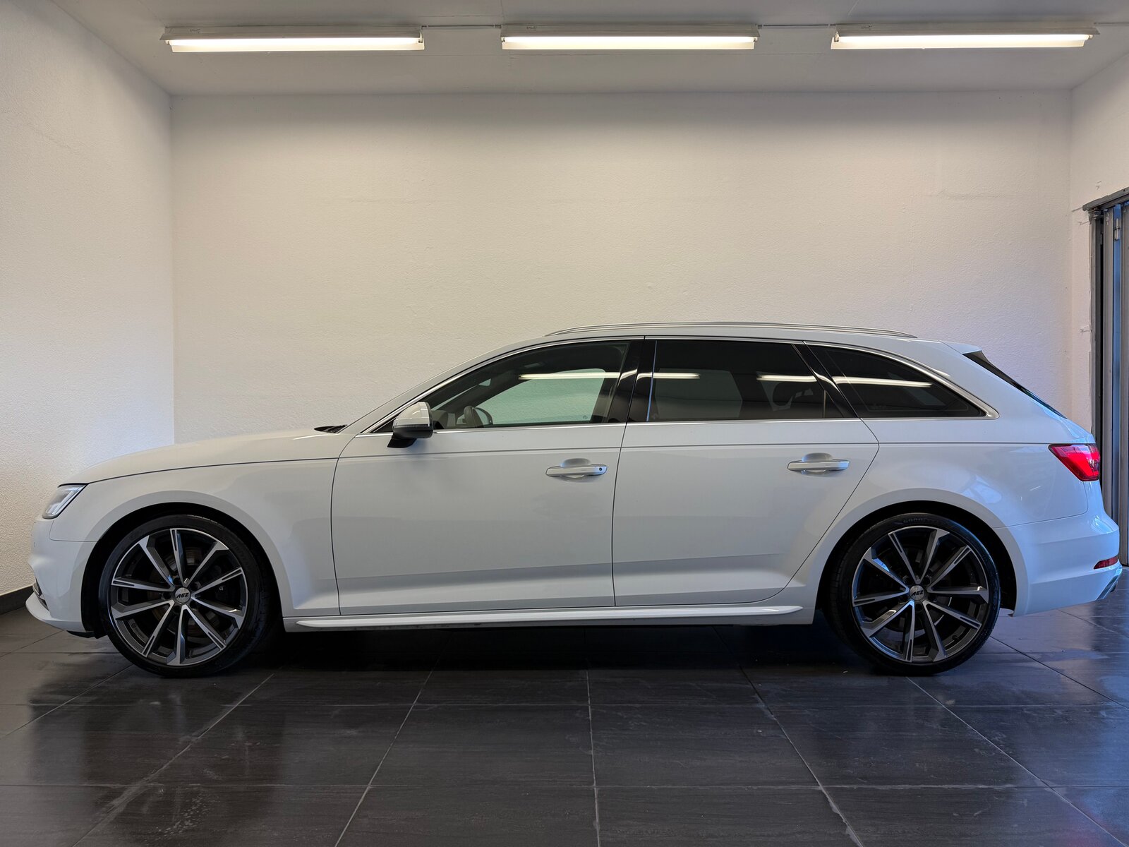 AUDI S4 Avant 3.0 TFSI quattro tiptronic 1'900 Kg Anhängela, Benzin, Occasion / Gebraucht, Automatik - 7
