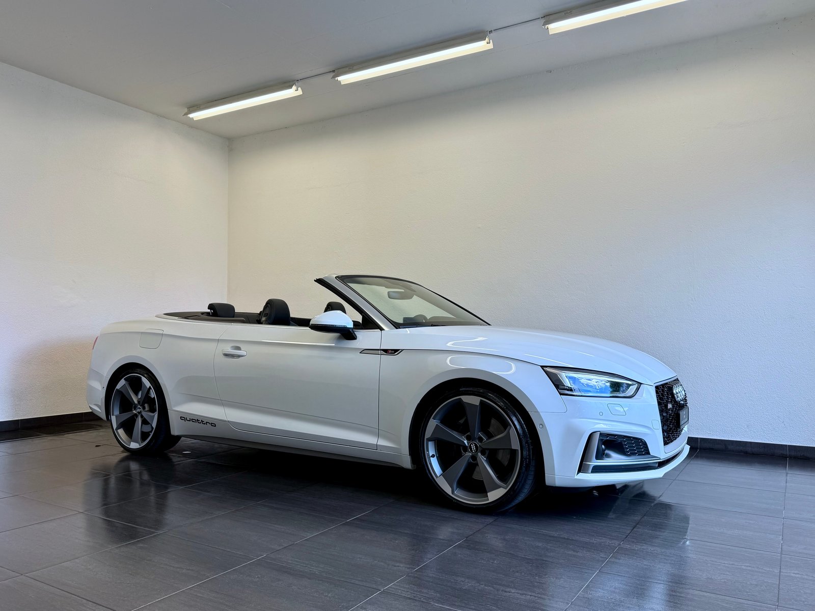 AUDI S5 Cabriolet 3.0 TFSI quattro tiptronic
