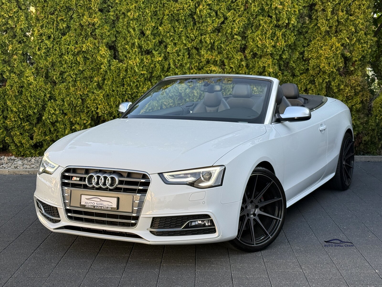 AUDI S5 Cabrio 3.0 TFSI quattro S-tronic / Liebhaberfahrzeug