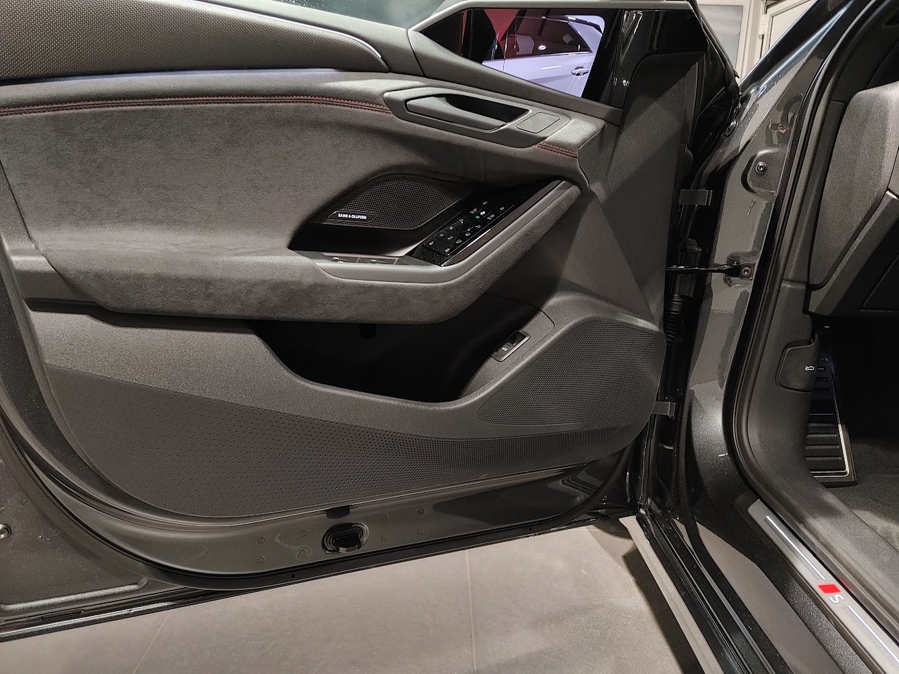 AUDI S6 Avant e-tron, Électrique, Occasion / Utilisé, Automatique - 3