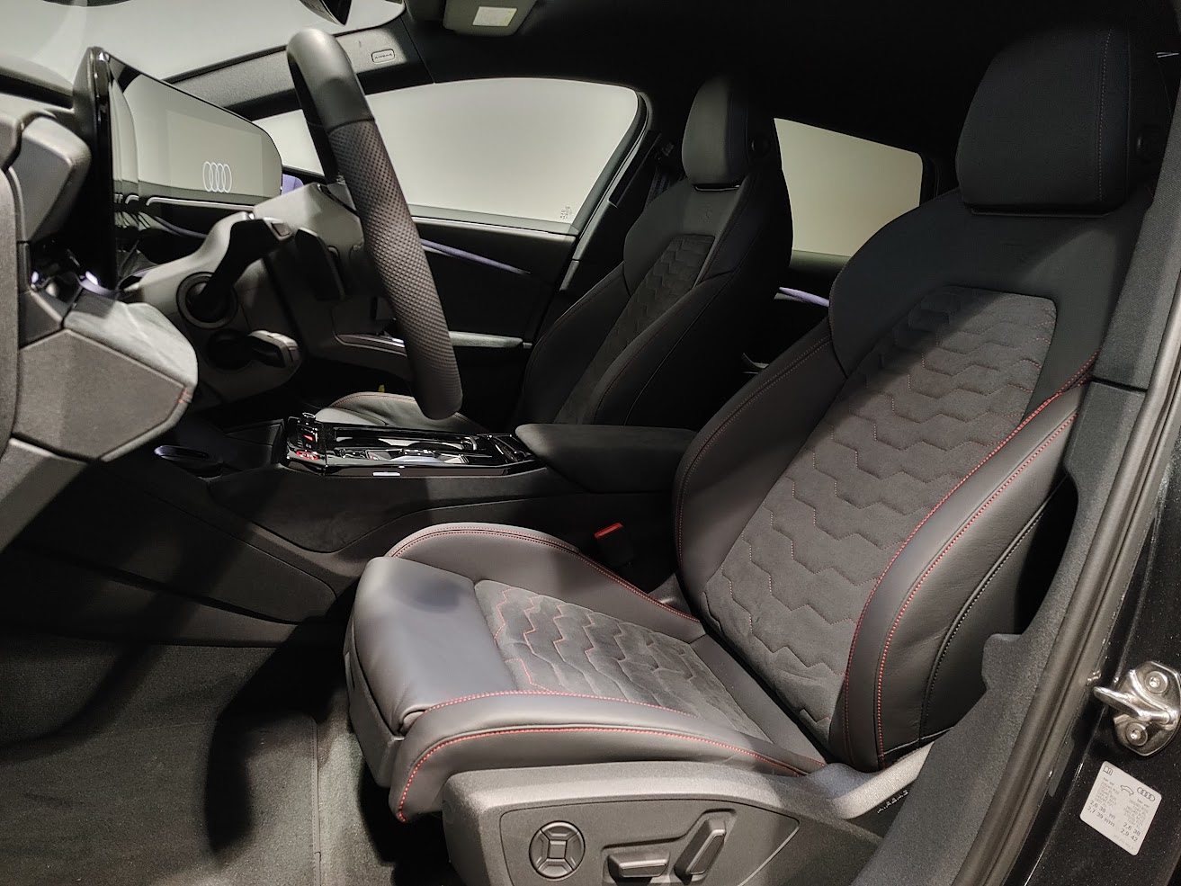 AUDI S6 Avant e-tron, Électrique, Occasion / Utilisé, Automatique - 4