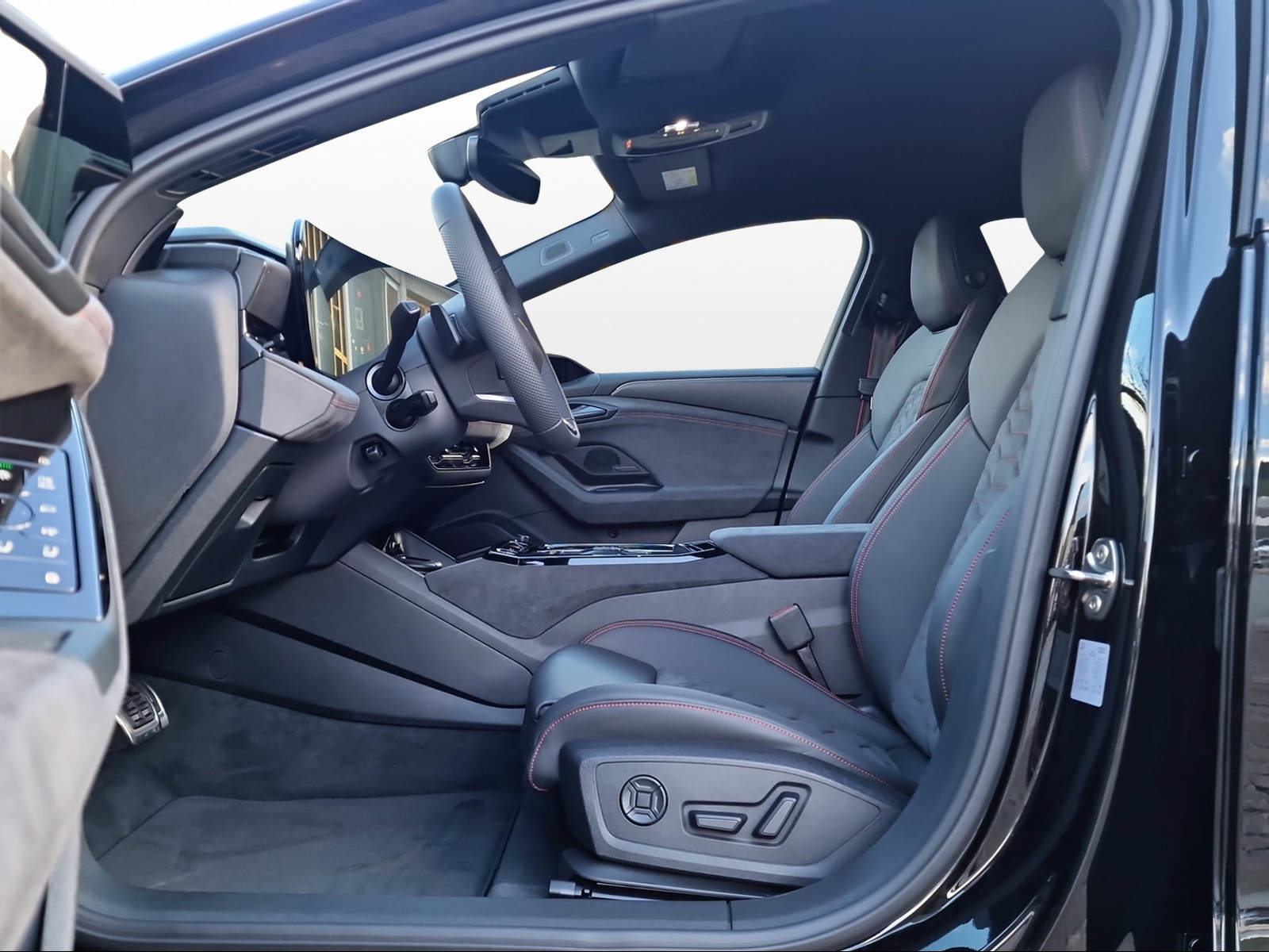 AUDI S6 Avant e-tron, Electric, Second hand / Used, Automatic - 7