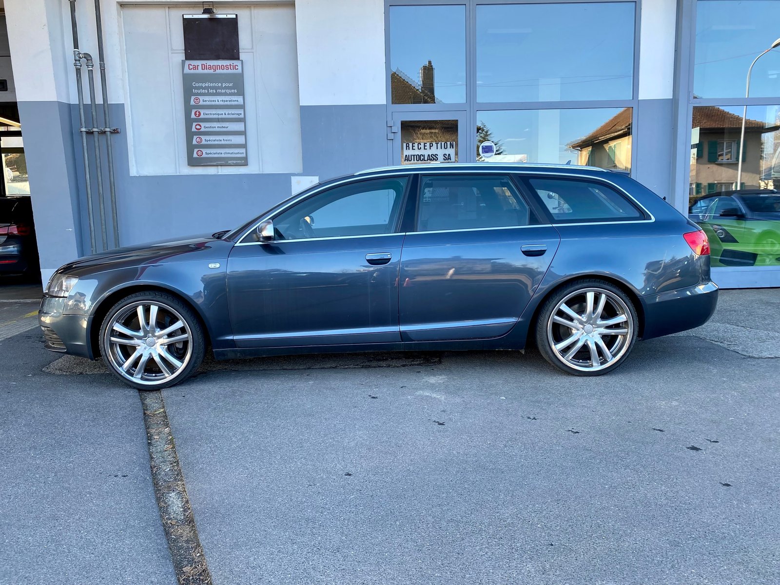 AUDI S6 Avant 5.2 V10 quattro tiptronic, Benzin, Occasion / Gebraucht, Automatik - 2
