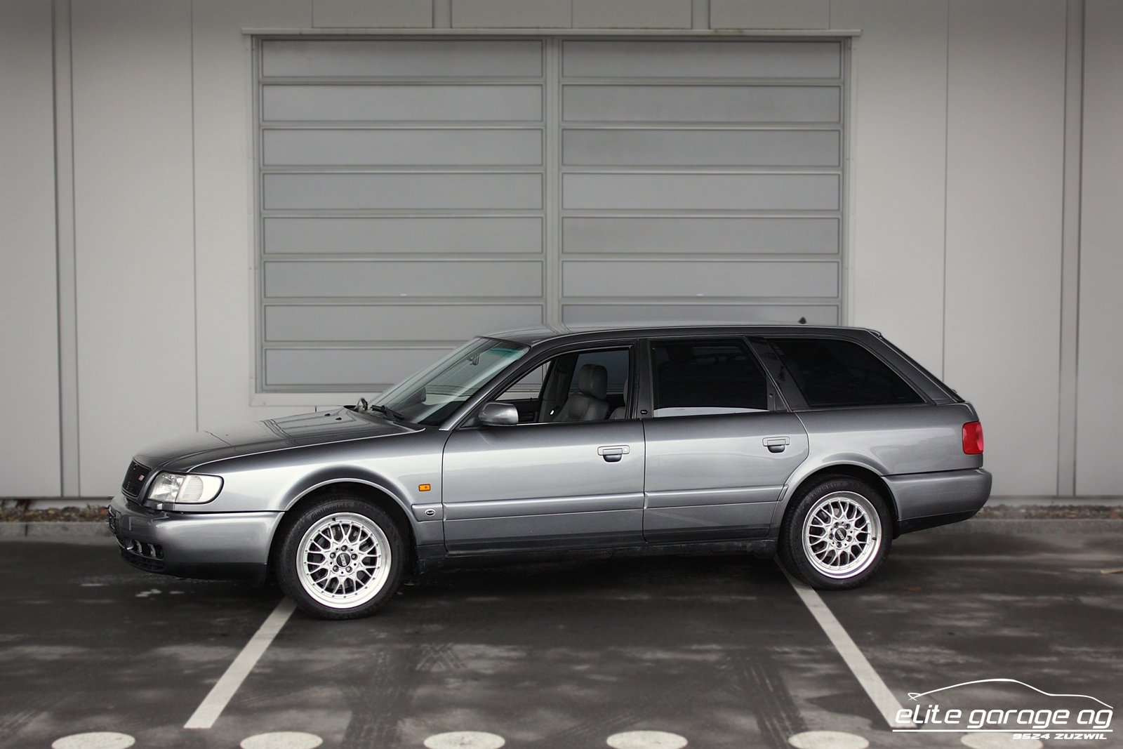 AUDI S6 Avant quattro 4.2 Manuell
