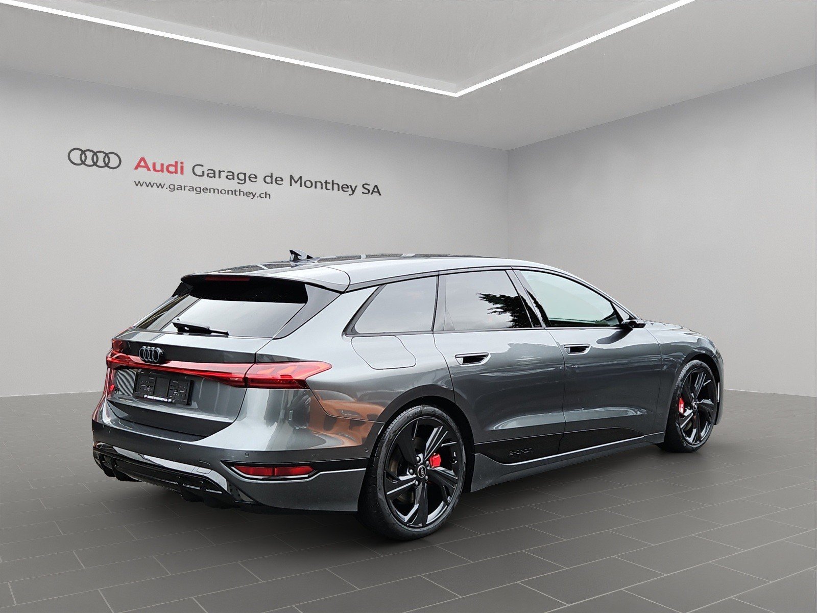 AUDI S6 Avant e-tron quattro, Electric, Ex-demonstrator, Automatic - 4