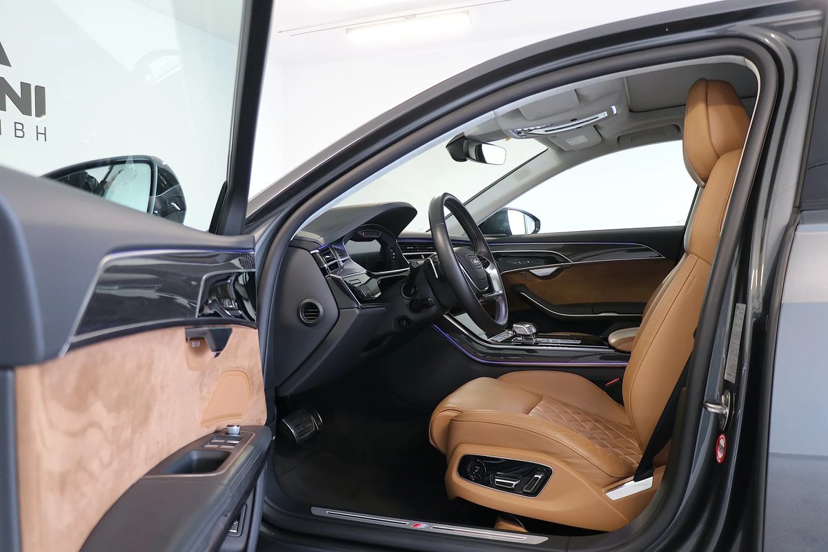 AUDI S8 TFSI quattro tiptronic, Mild-Hybrid Benzin/Elektro, Occasion / Gebraucht, Automatik - 6