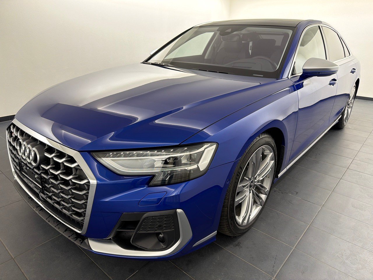 AUDI S8 TFSI quatt. tiptronic