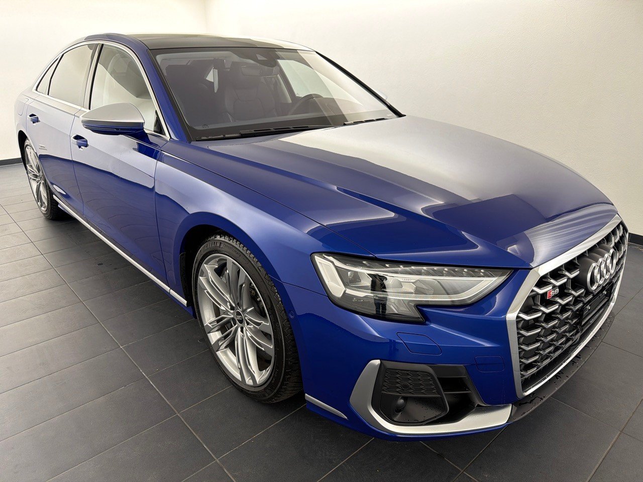 AUDI S8 TFSI quatt. tiptronic, Mild-Hybrid Petrol/Electric, Second hand / Used, Automatic - 4