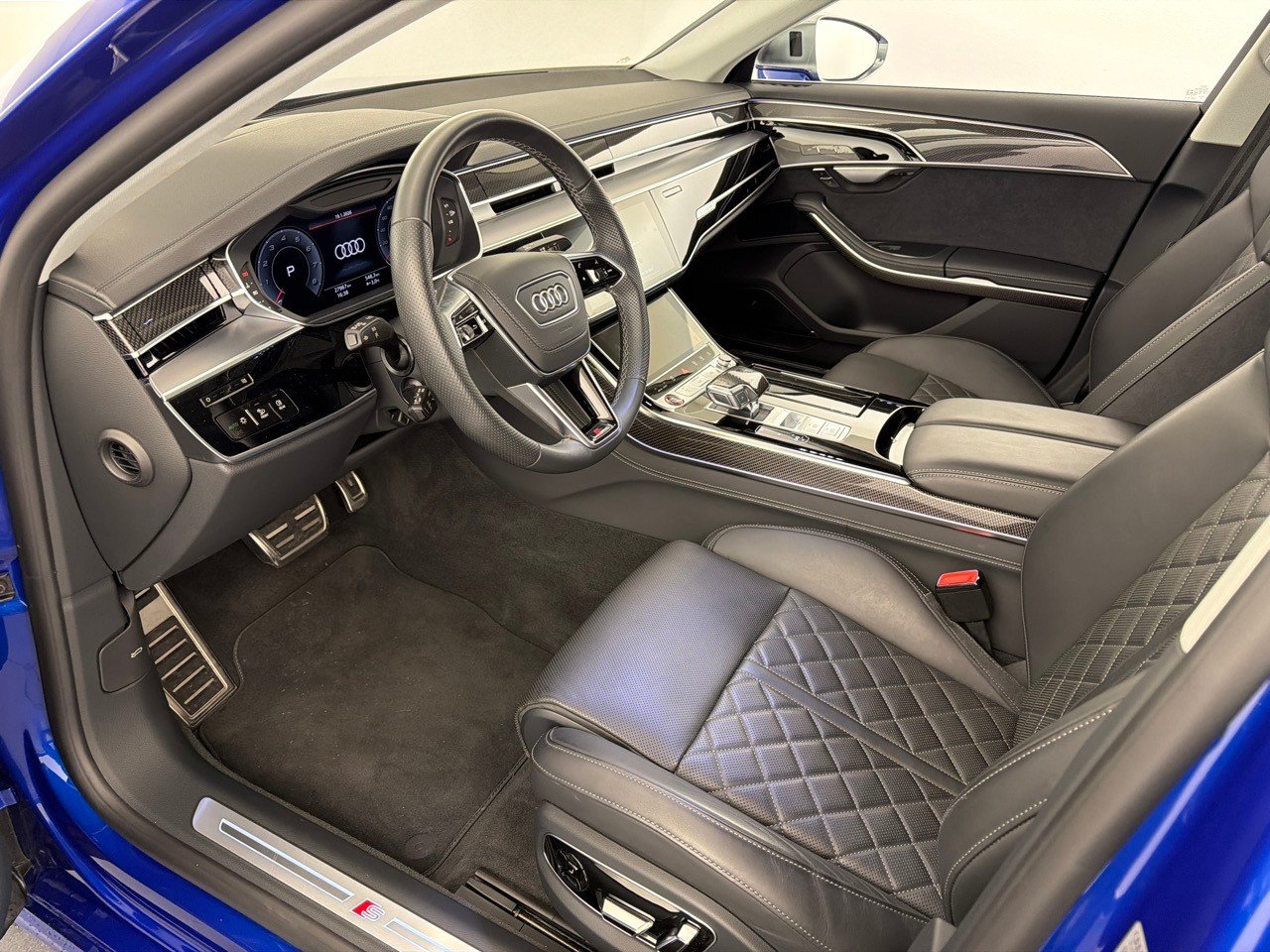 AUDI S8 TFSI quatt. tiptronic, Mild-Hybrid Petrol/Electric, Second hand / Used, Automatic - 5