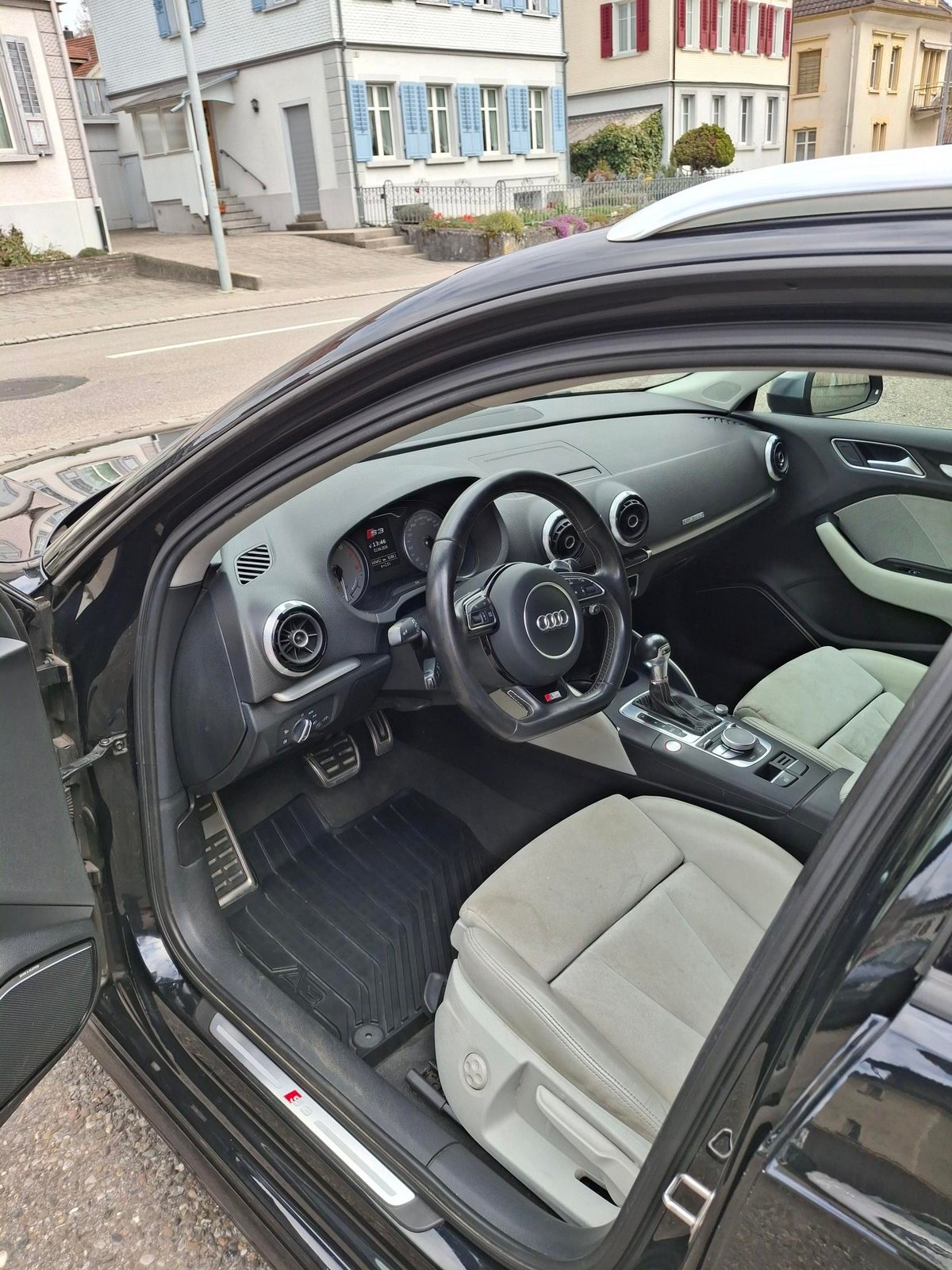 AUDI Sport, Essence, Occasion / Utilisé, Automatique - 6