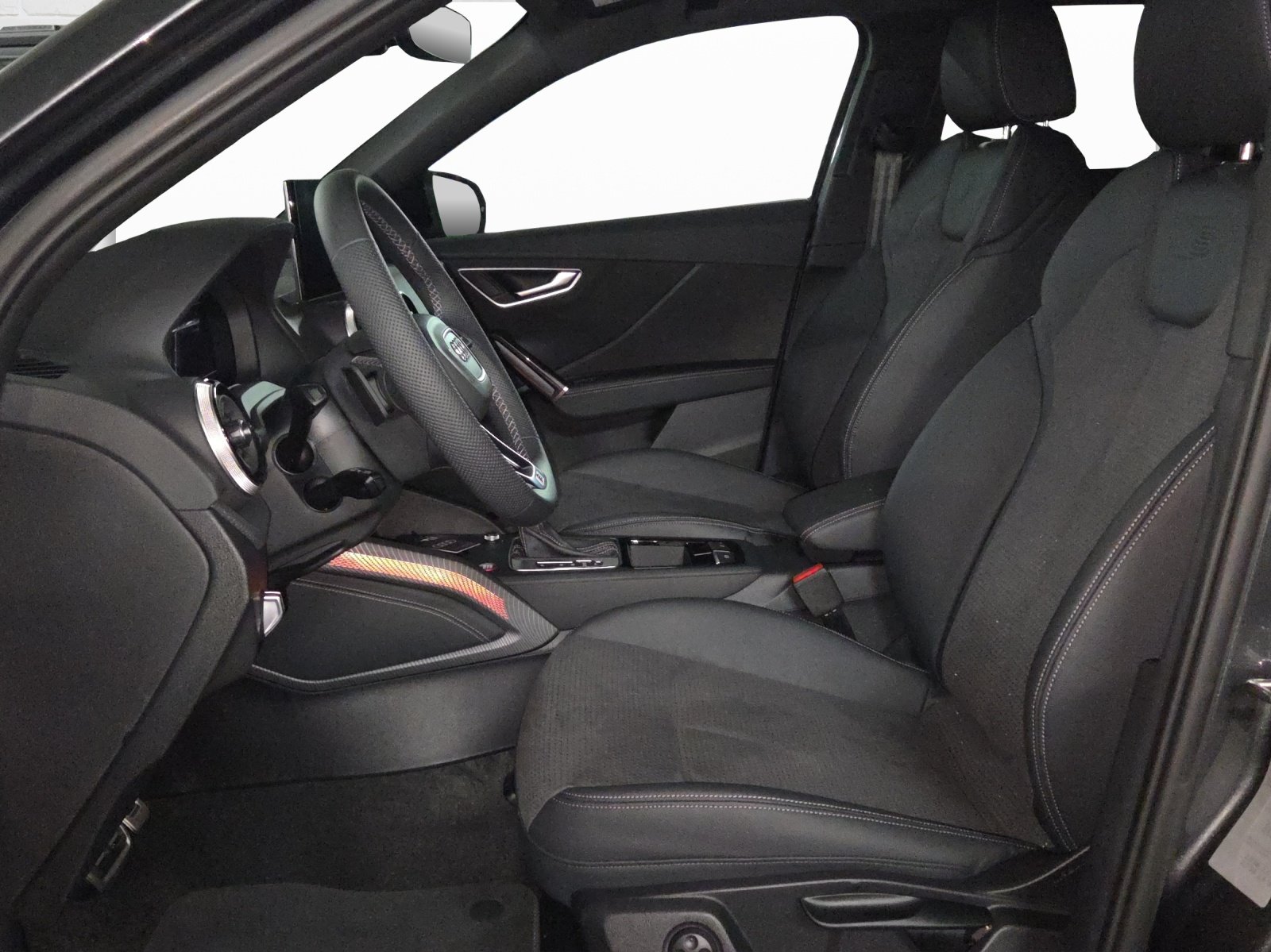 AUDI SQ2 TFSI quattro S-tronic, Petrol, New car, Automatic - 5