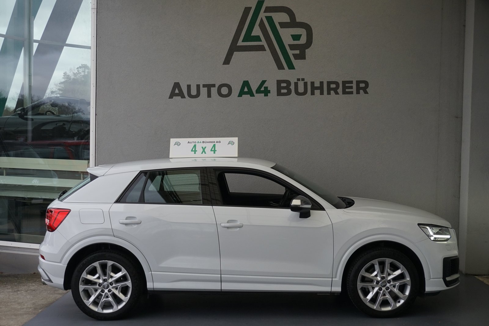 AUDI SQ2 TFSI quattro, Petrol, Second hand / Used, Automatic - 6
