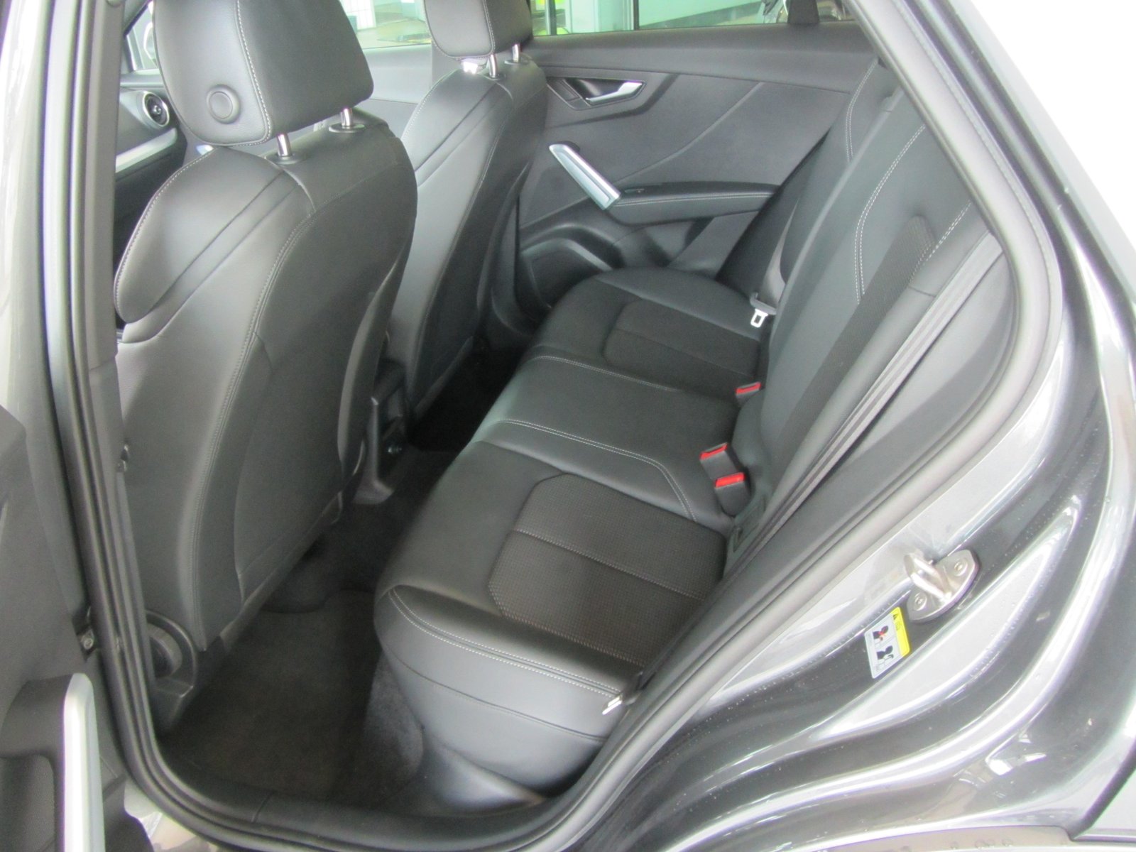 AUDI SQ2 TFSI quattro S-tronic, Benzin, Occasion / Gebraucht, Automatik - 6