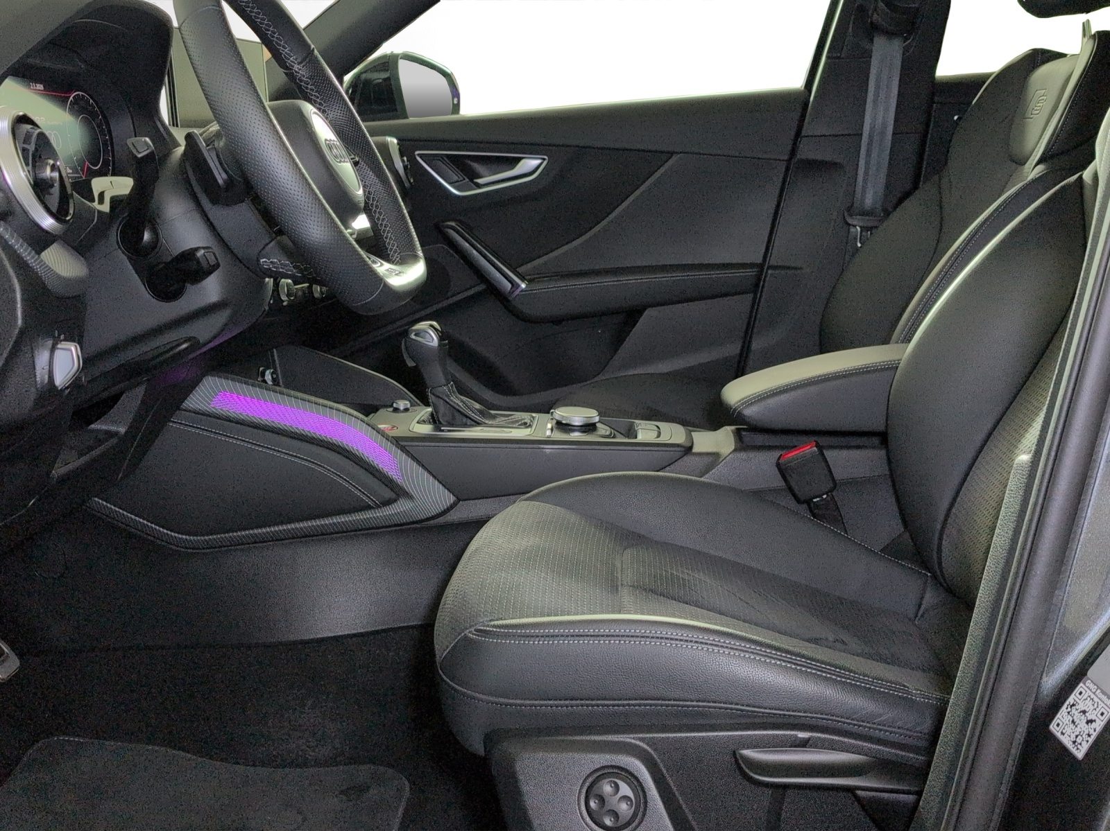 AUDI SQ2 TFSI, Petrol, Second hand / Used, Automatic - 6