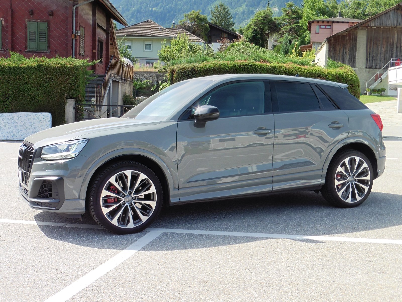 AUDI SQ2 TFSI quattro S-tronic, Benzin, Occasion / Gebraucht, Automatik - 6