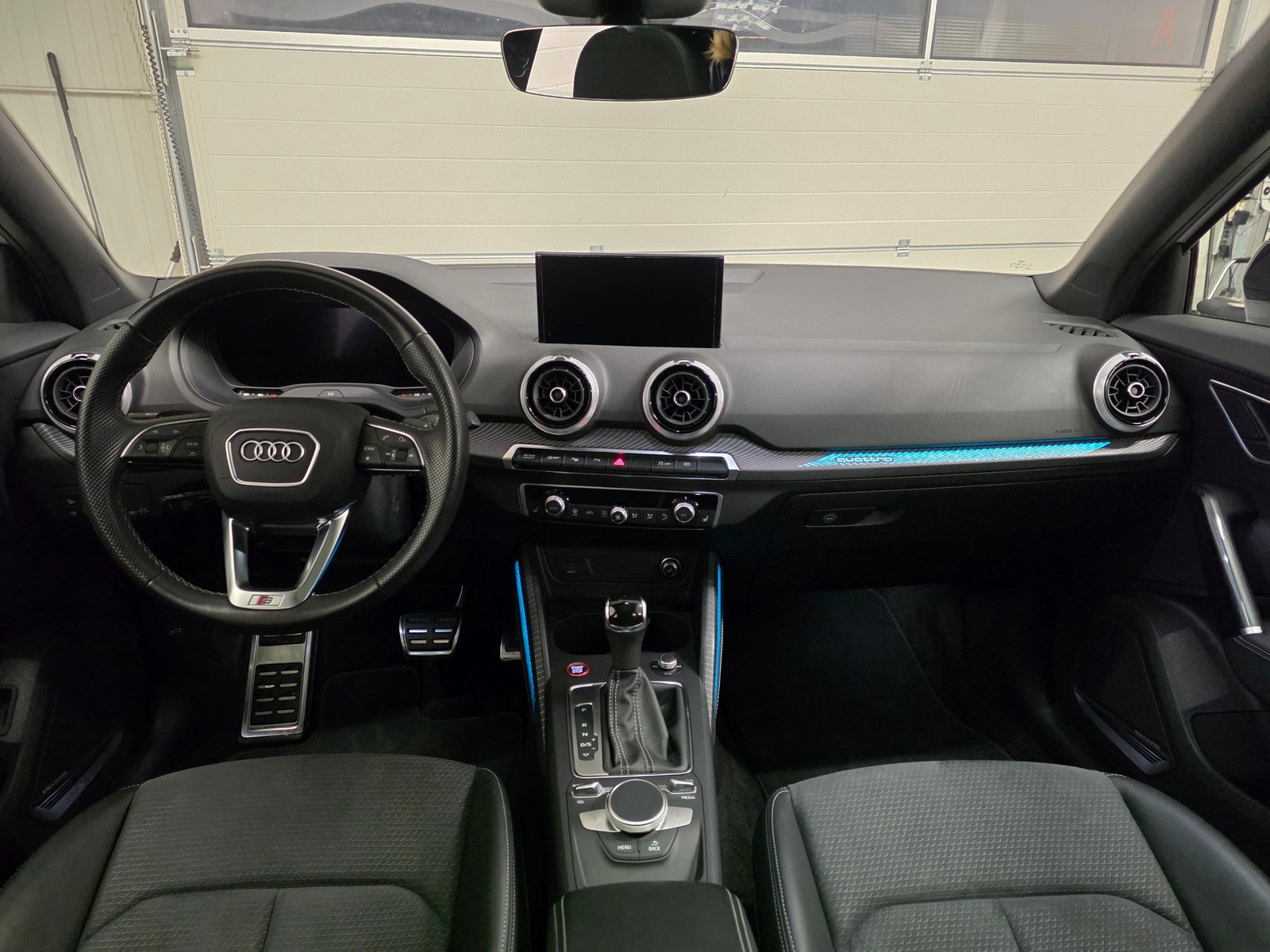 AUDI SQ2 TFSI quattro S-tronic, Petrol, Second hand / Used, Automatic - 6
