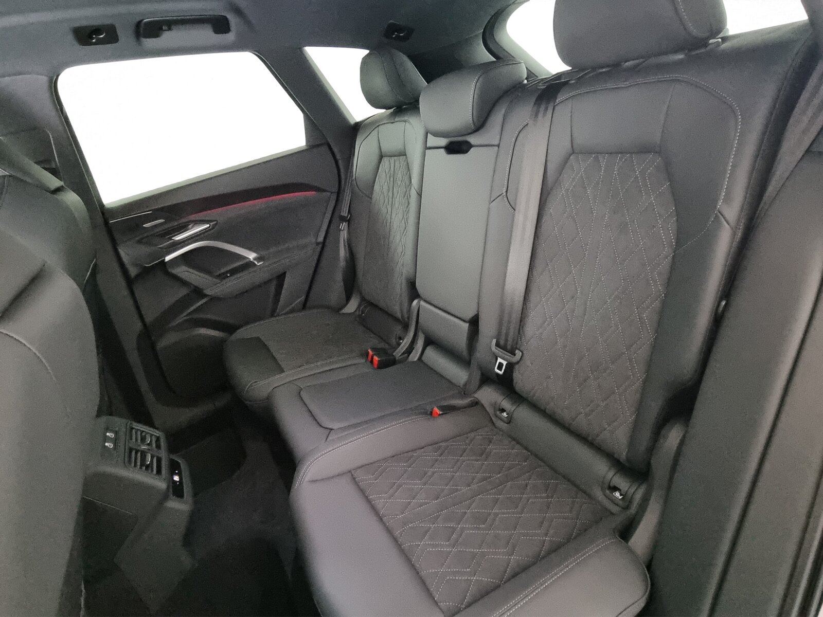 AUDI SQ5 TFSI quattro S-tronic, Mild-Hybrid Petrol/Electric, Pre-registered new car, Automatic - 7