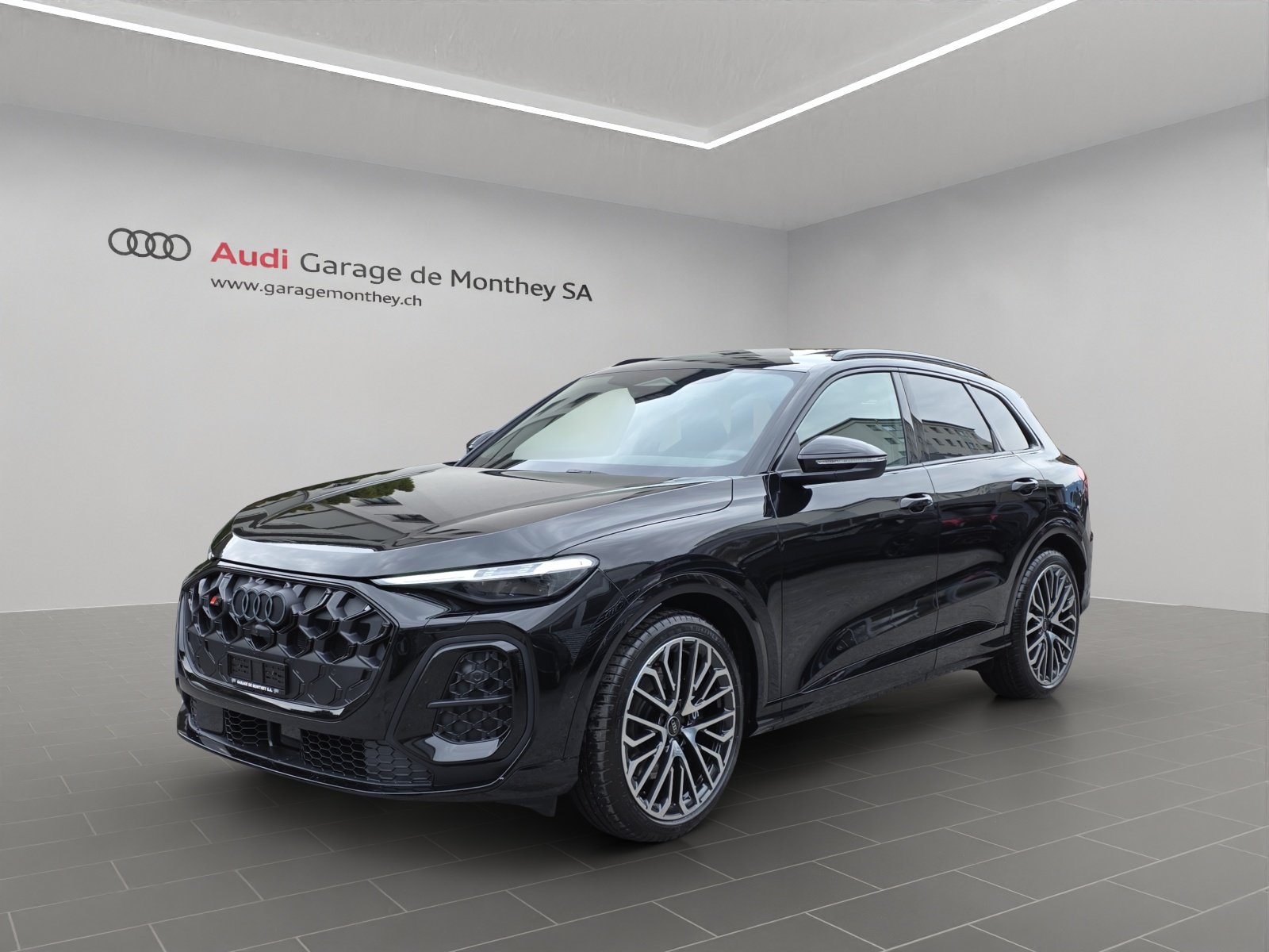AUDI SQ5 TFSI quattro S-tronic