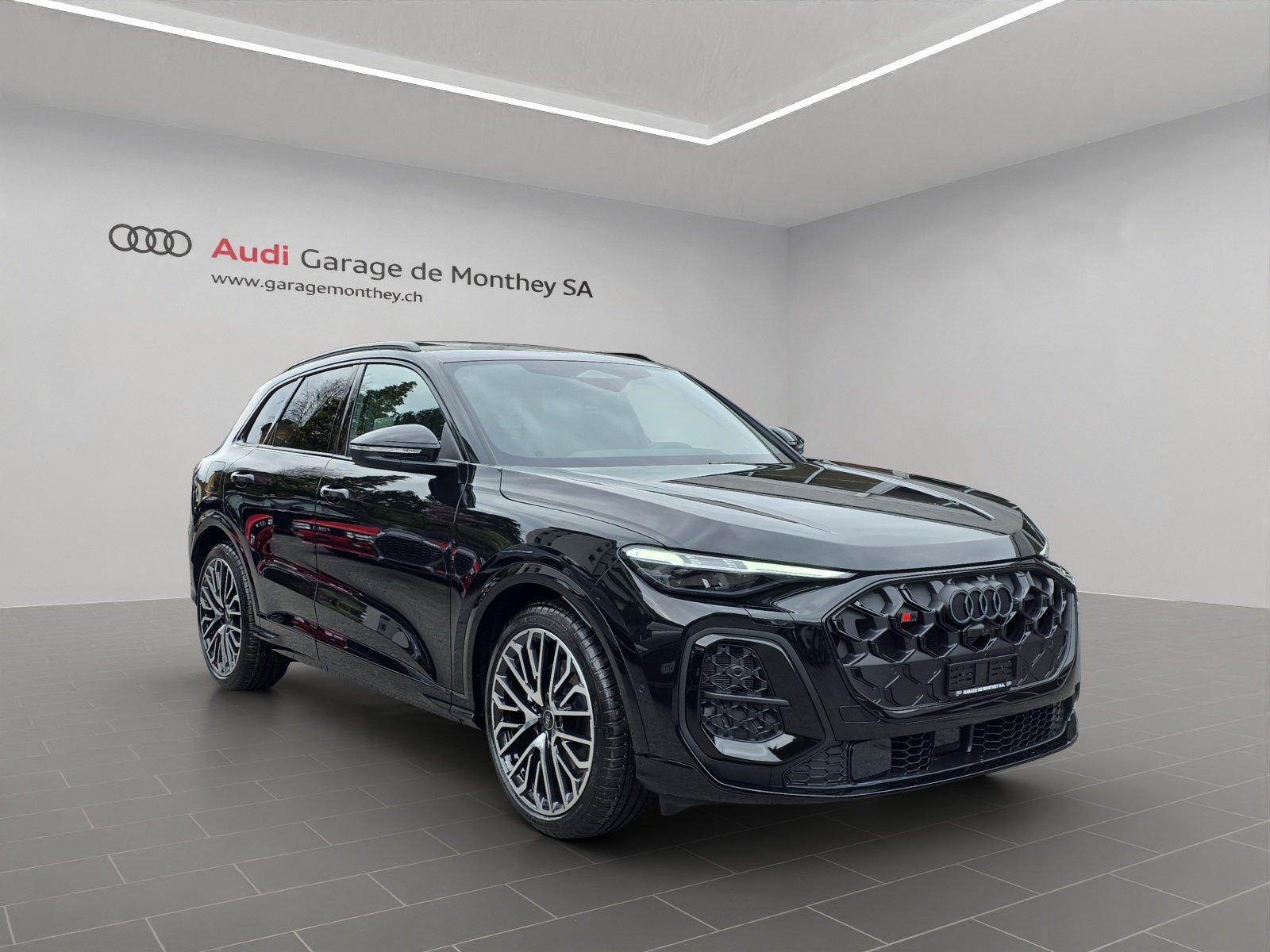 AUDI SQ5 TFSI quattro S-tronic, Mild-Hybrid Benzin/Elektro, Neuwagen, Automatik - 2