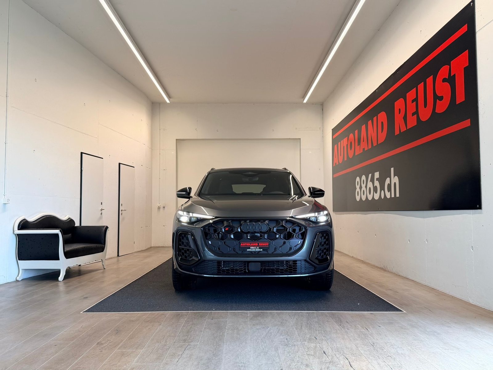 AUDI SQ5 TFSI quattro S-tronic, Mild-Hybrid Petrol/Electric, New car, Automatic - 2
