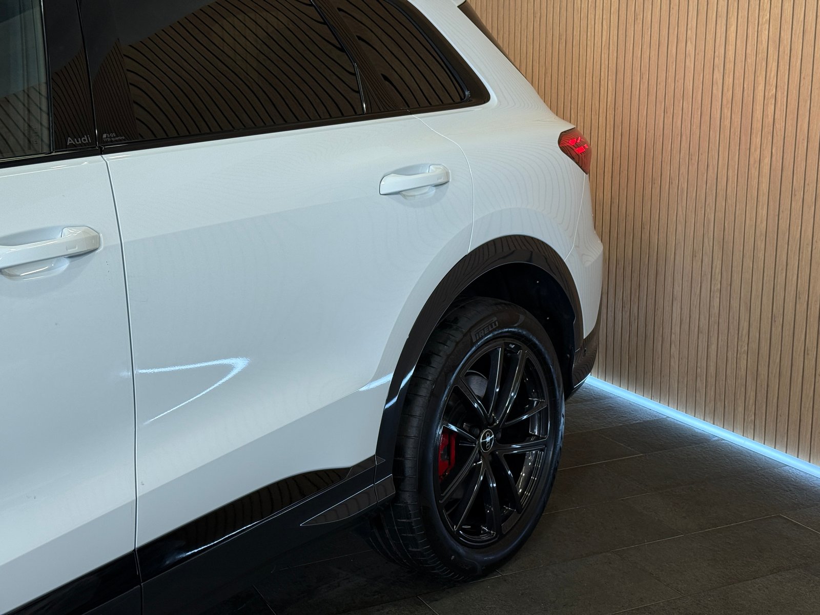 AUDI SQ5 TFSI quattro S-tronic * NEW MODEL*, Mild-Hybrid Petrol/Electric, New car, Automatic - 3