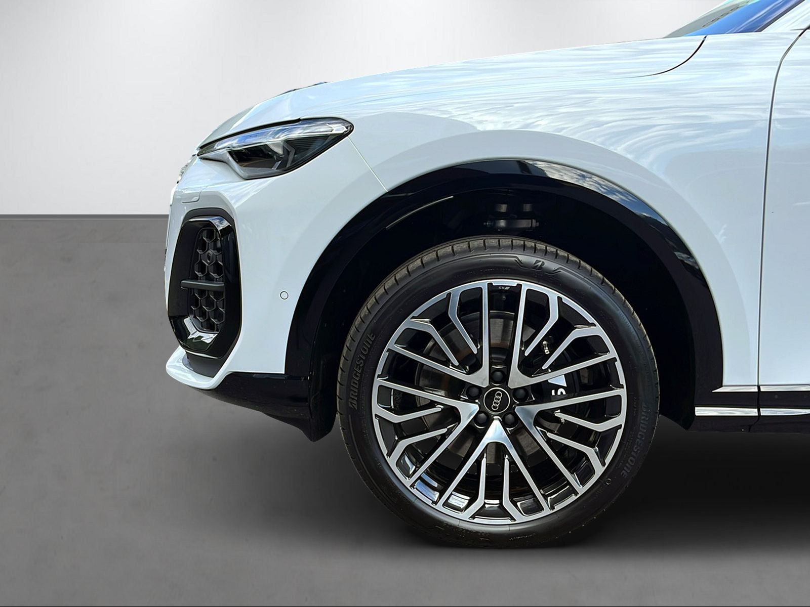 AUDI SQ5 SUV 3.0 V6 TFSI quattro S-Tronic, Mild-Hybrid Petrol/Electric, New car, Automatic - 5