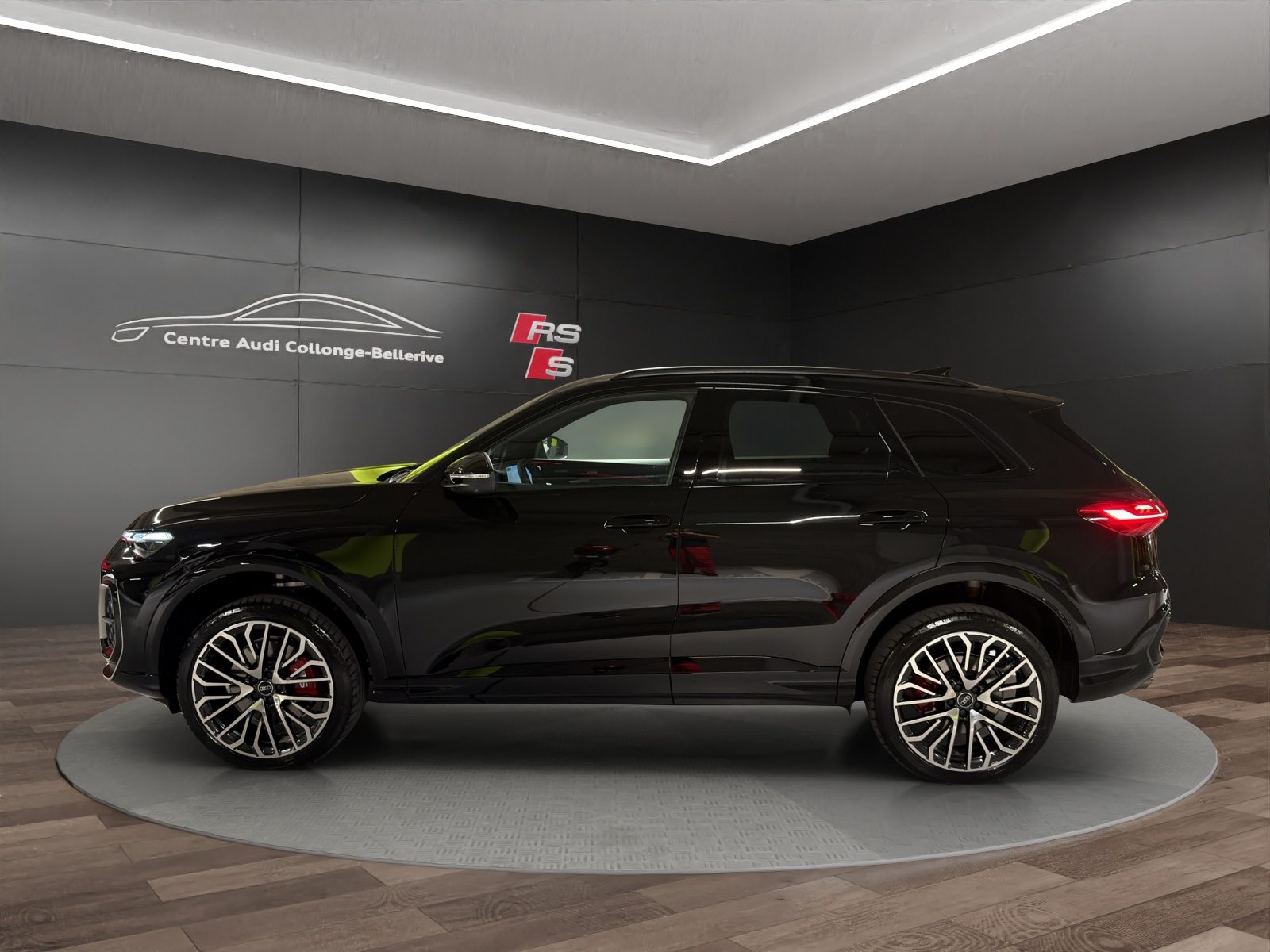 AUDI SQ5 SUV TFSI, Petrol, New car, Automatic - 3