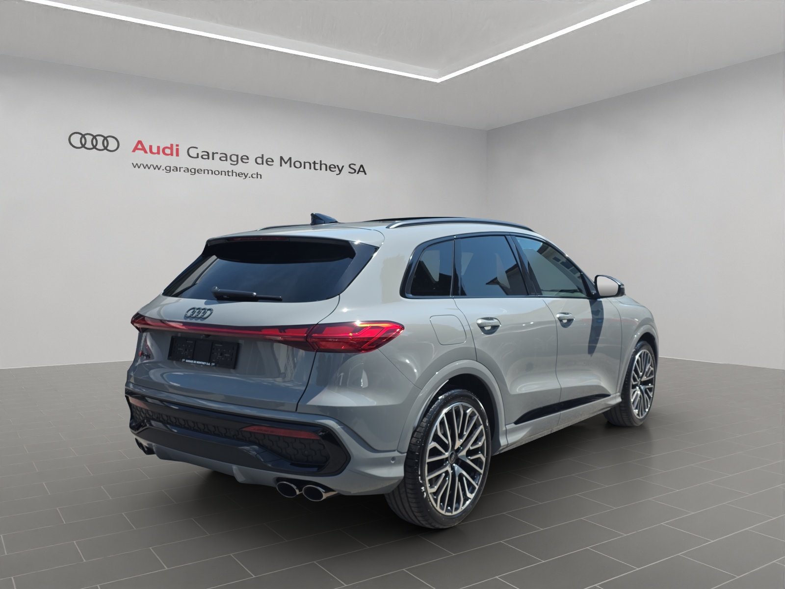 AUDI SQ5 TFSI quattro S-tronic, Mild-Hybrid Petrol/Electric, New car, Automatic - 3