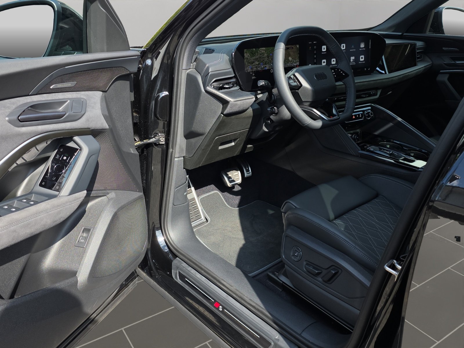 AUDI SQ5 TFSI quattro S-tronic, Mild-Hybrid Petrol/Electric, New car, Automatic - 6