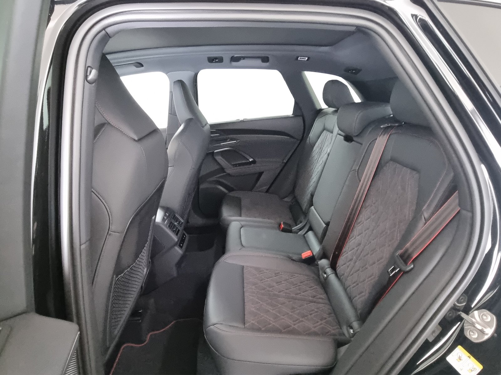 AUDI SQ5 TFSI quattro S-tronic, Hybride Léger Essence/Électricité, Voiture nouvelle, Automatique - 7