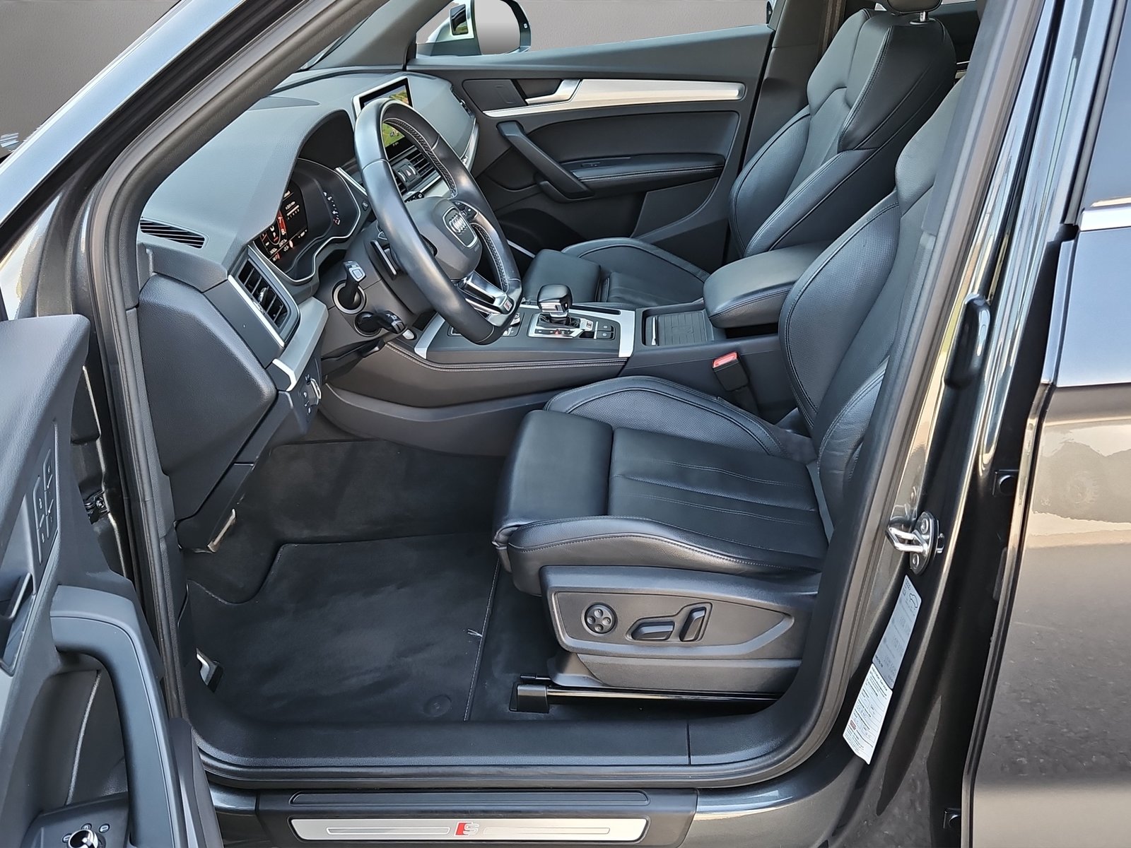 AUDI SQ5 3.0 TFSI quattro S-tronic, Essence, Occasion / Utilisé, Automatique - 6