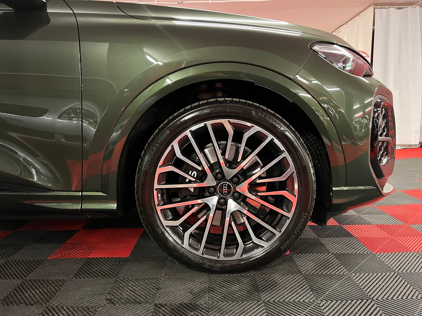 AUDI SQ5 TFSI quattro S-tronic, Mild-Hybrid Petrol/Electric, Second hand / Used, Automatic - 4