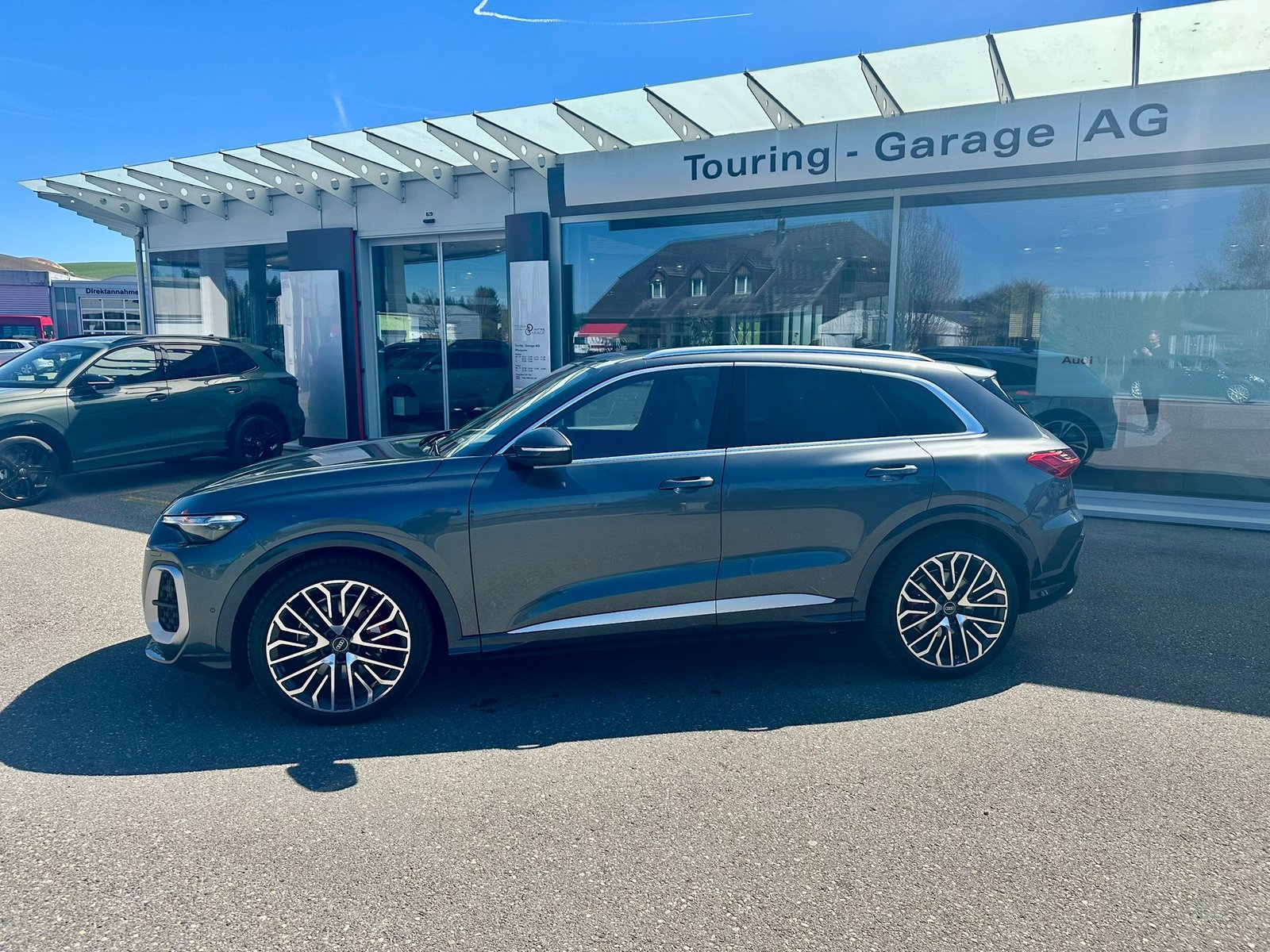 AUDI SQ5 TFSI quattro S-tronic, Mild-Hybrid Benzin/Elektro, Occasion / Gebraucht, Automatik - 2