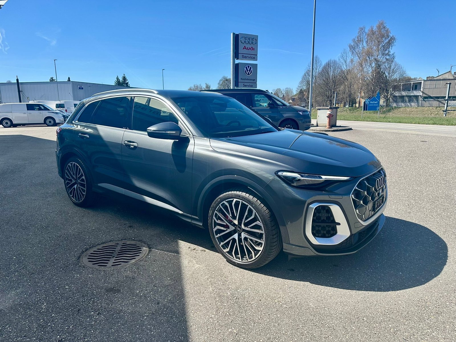 AUDI SQ5 TFSI quattro S-tronic, Mild-Hybrid Benzin/Elektro, Occasion / Gebraucht, Automatik - 7
