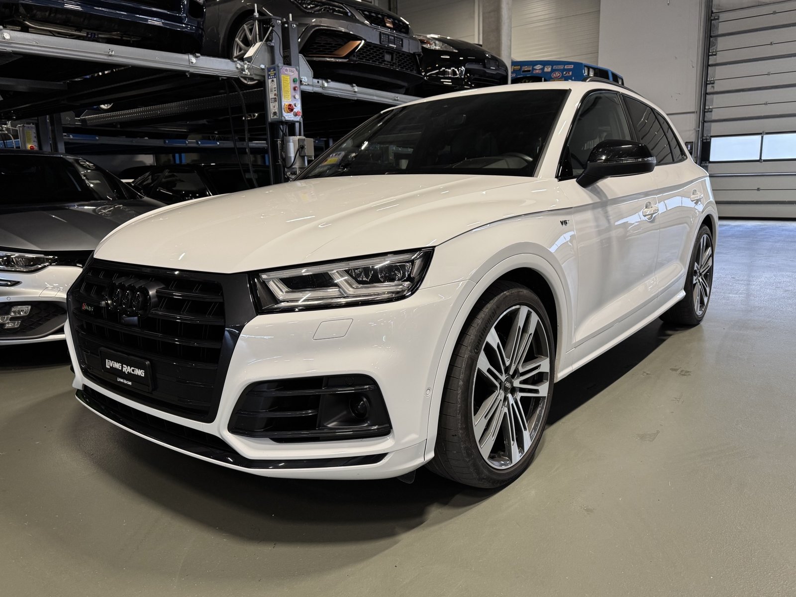 AUDI SQ5 3.0 TFSI quattro S-tronic, Petrol, Second hand / Used, Automatic - 2