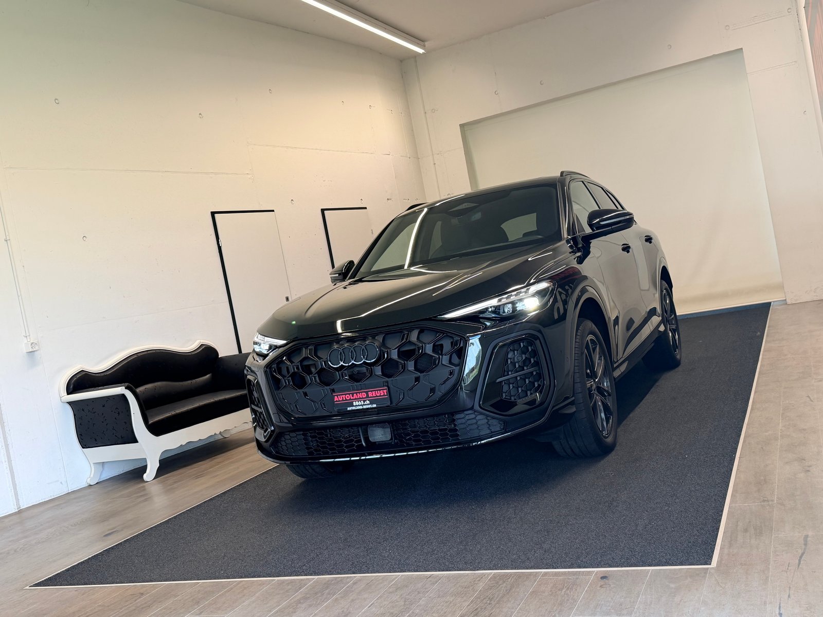 AUDI SQ5 TFSI quattro S-tronic, Mild-Hybrid Petrol/Electric, Second hand / Used, Automatic - 3