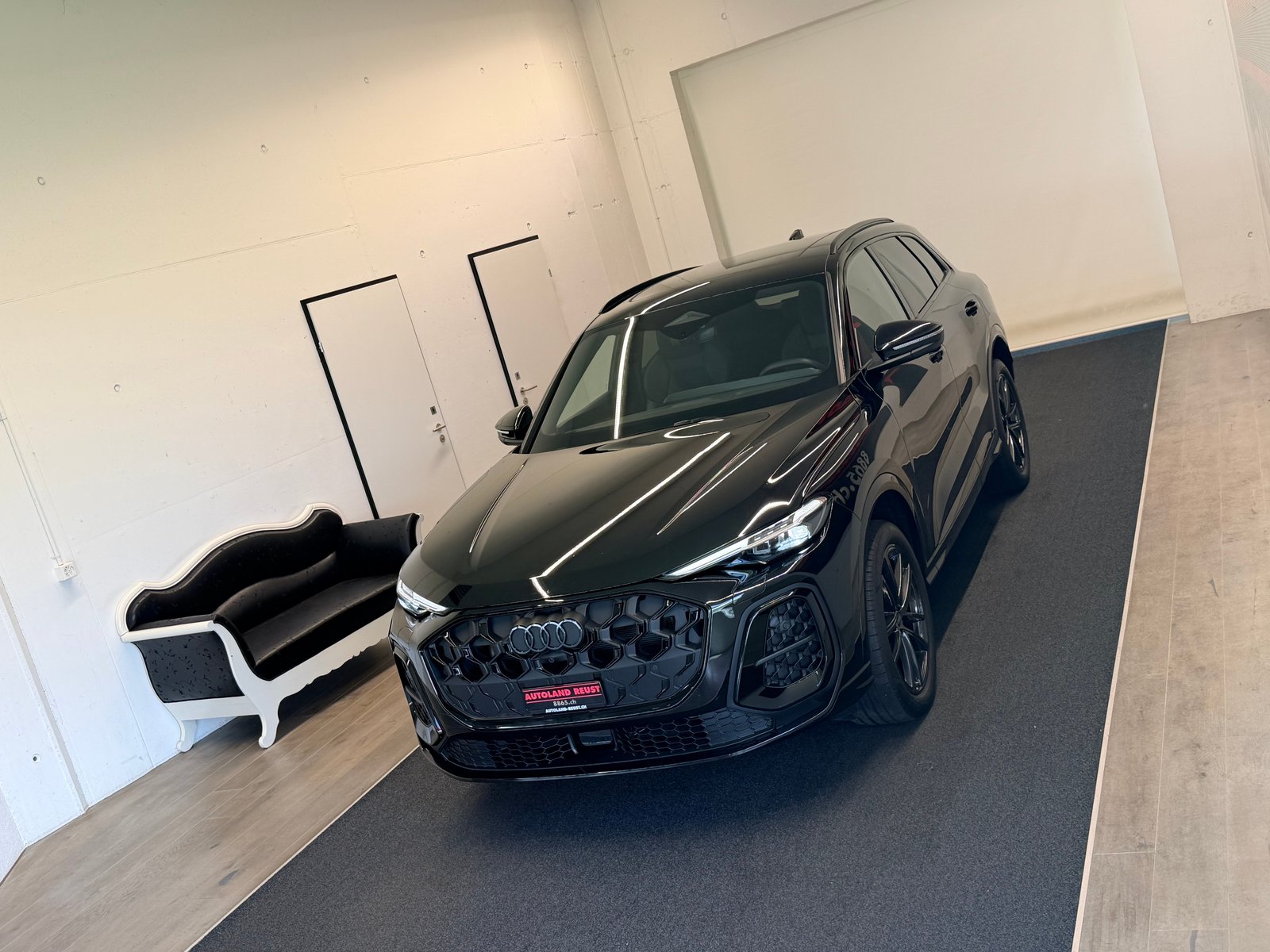 AUDI SQ5 TFSI quattro S-tronic, Mild-Hybrid Petrol/Electric, Second hand / Used, Automatic - 4