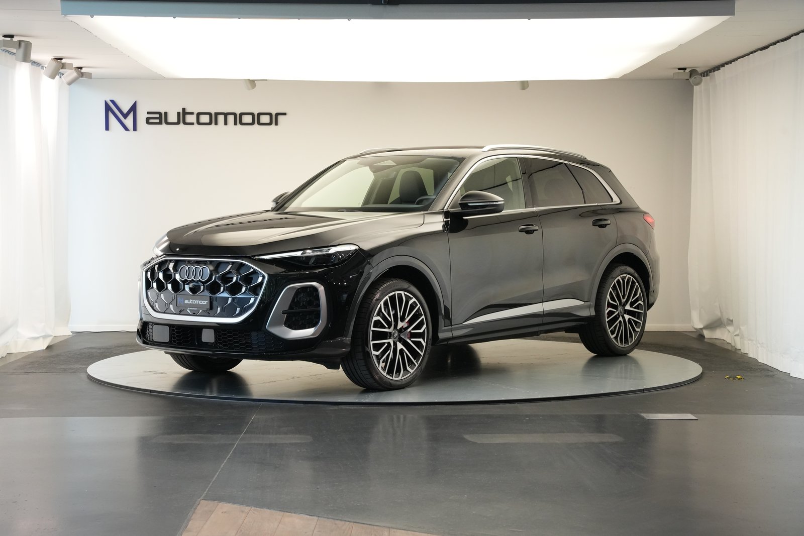 AUDI SQ5 TFSI quattro S-tronic *Luftfederung* *Panorama* *Le