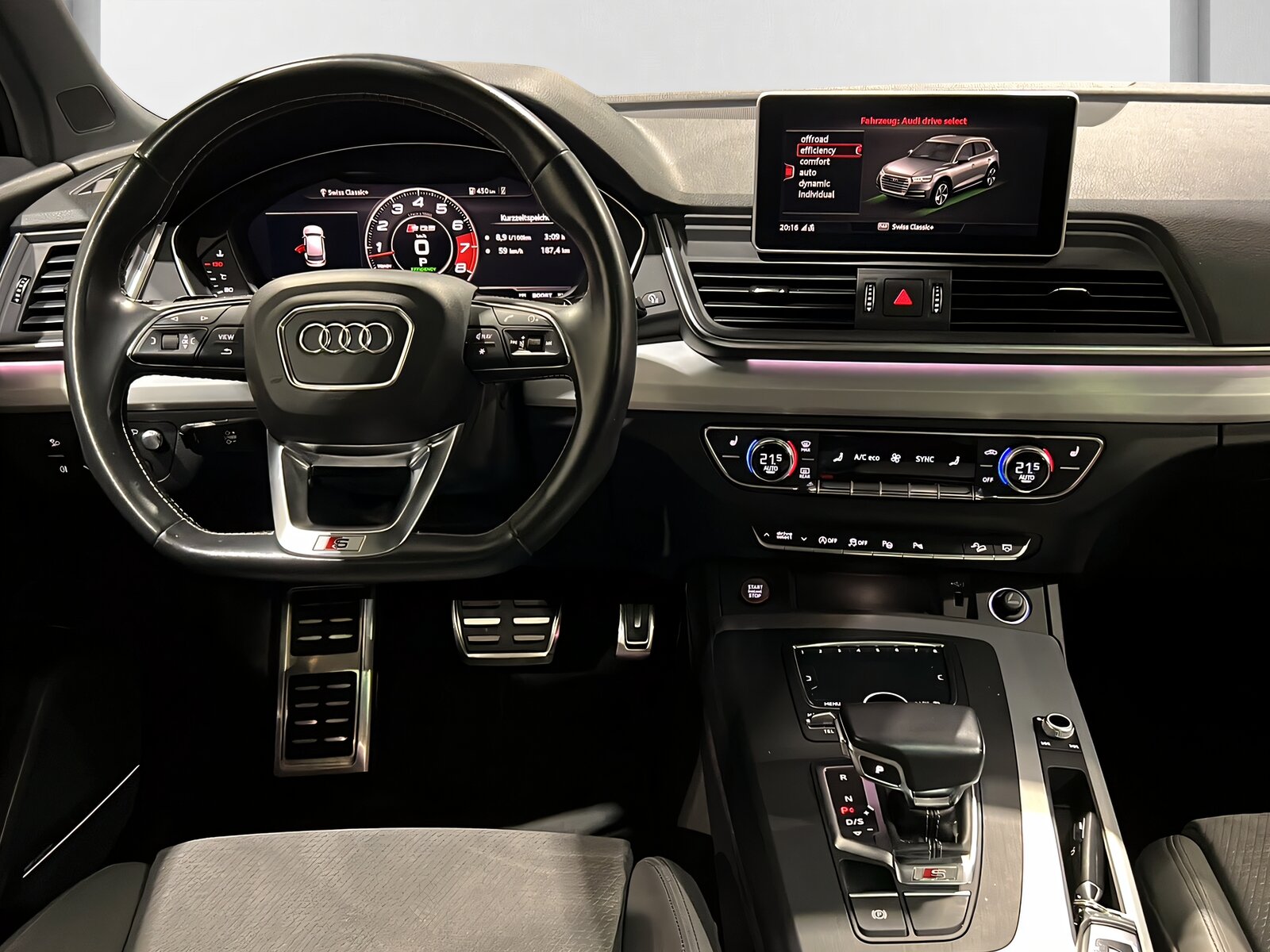 AUDI SQ5 3.0 TFSI qu**Matrix,Panodach,CH Auslieferung,Frisch ab, Essence, Occasion / Utilisé, Automatique - 7