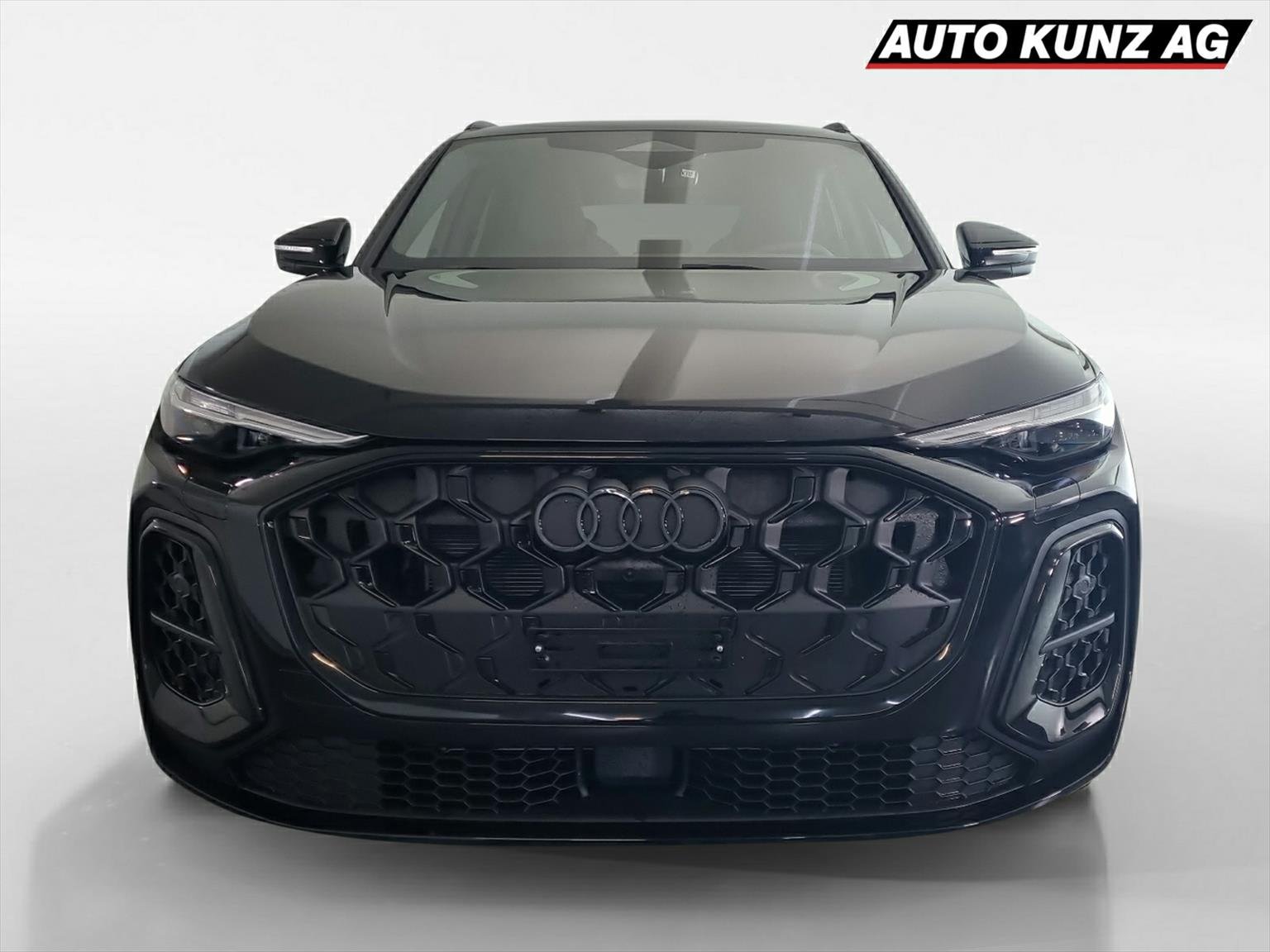 AUDI SQ5 TFSI quattro S-tronic, Mild-Hybrid Petrol/Electric, New car, Automatic - 3