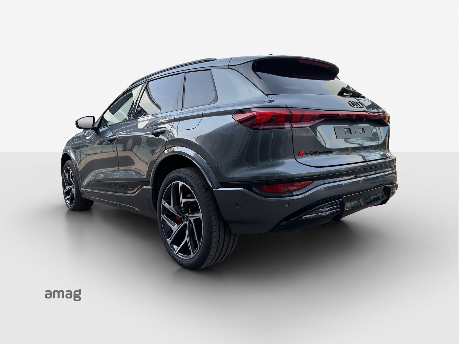 AUDI SQ6 SUV e-tron, Electric, New car, Automatic - 3