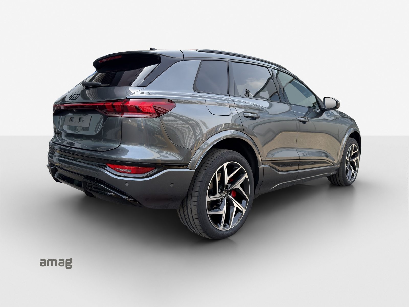 AUDI SQ6 SUV e-tron, Electric, New car, Automatic - 5
