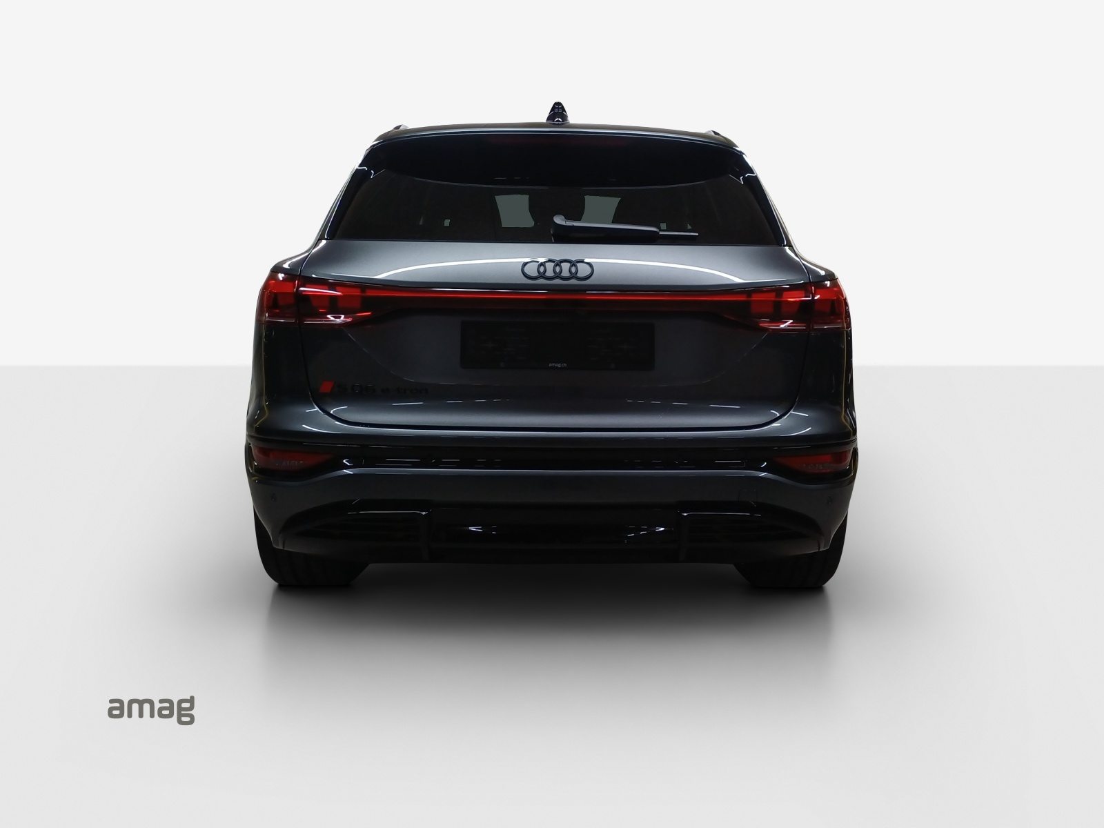 AUDI SQ6 SUV e-tron, Electric, New car, Automatic - 4