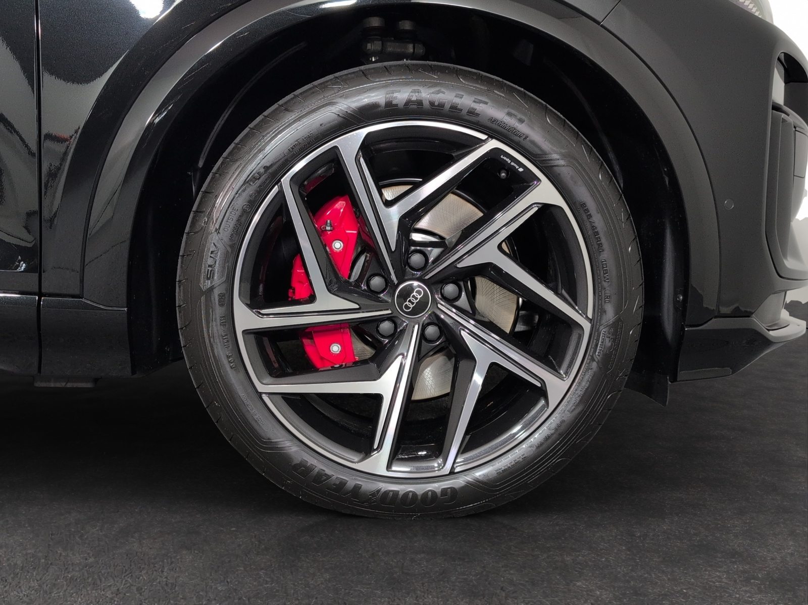 AUDI SQ6 SUV e-tron, Elektro, Neuwagen, Automatik - 5