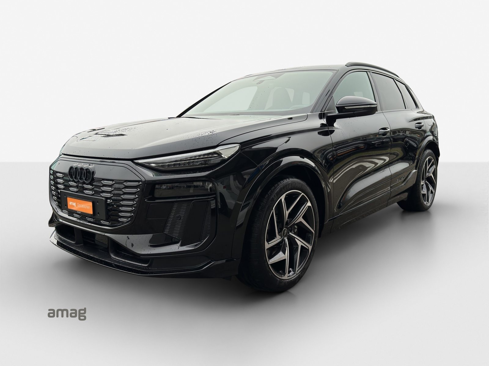AUDI SQ6 SUV e-tron