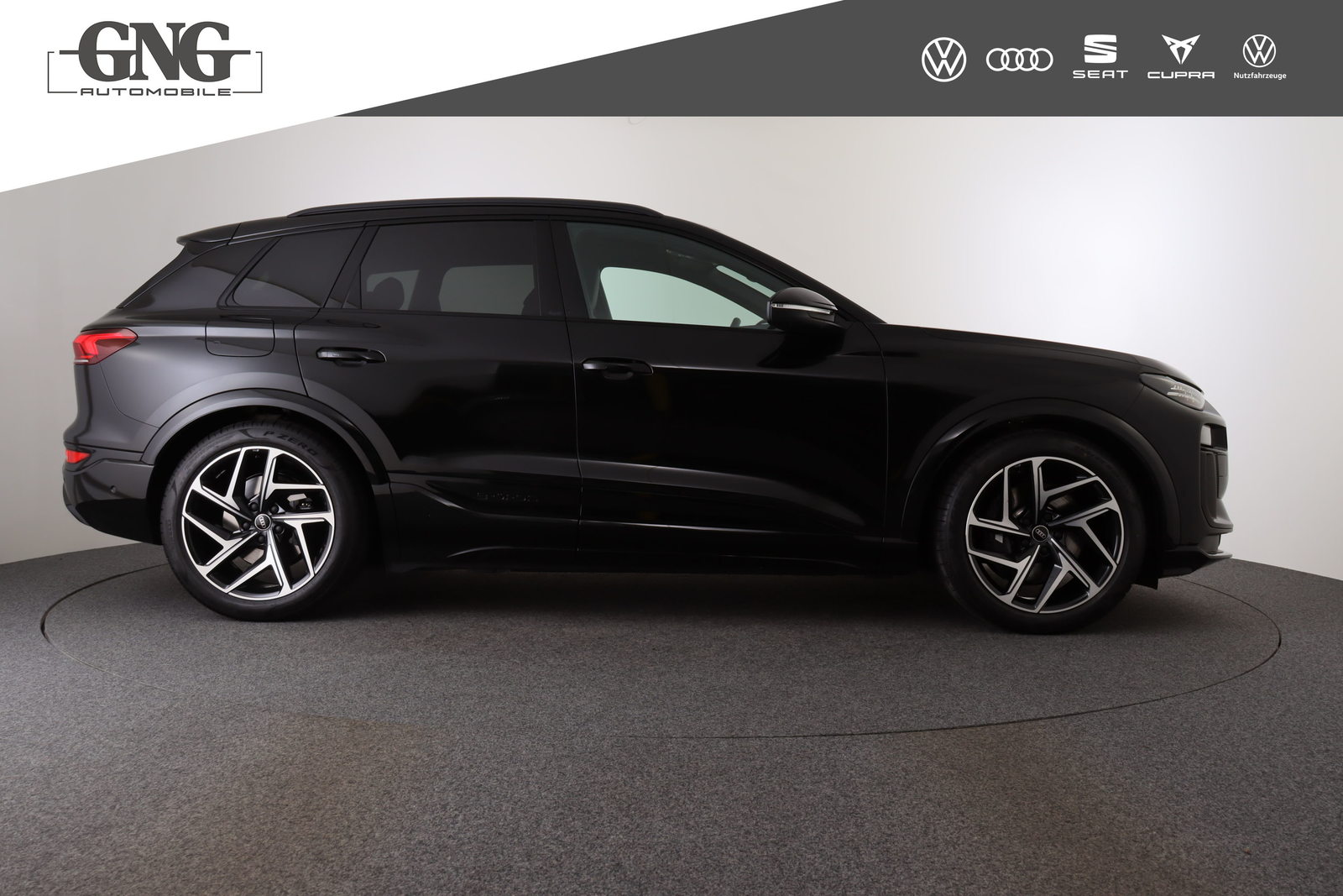AUDI SQ6 SUV e-tron, Electric, Second hand / Used, Automatic - 5