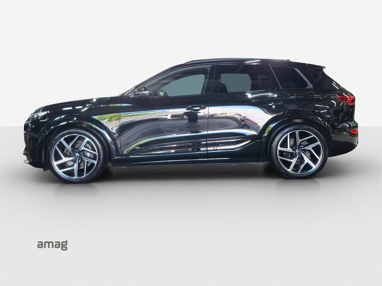 AUDI SQ6 SUV e-tron, Electric, Second hand / Used, Automatic - 2
