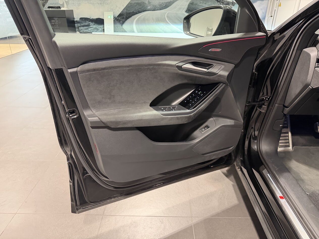 AUDI SQ6 SUV e-tron, Elektro, Occasion / Gebraucht, Automatik - 3